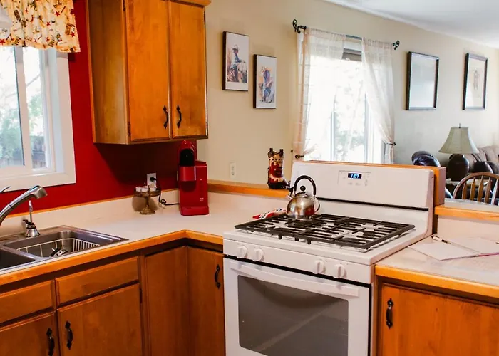 A Wilderness Retreat - Your Gateway To Yellowstone Holiday home Cody